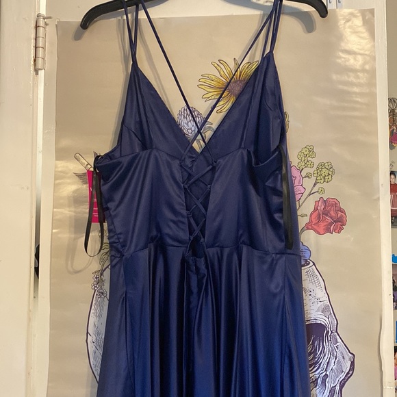 Prom dress - Picture 5 of 5